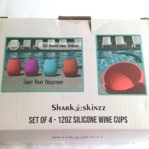 NWT Shark Skinzz 4 Piece Silicone Wine Tumblers